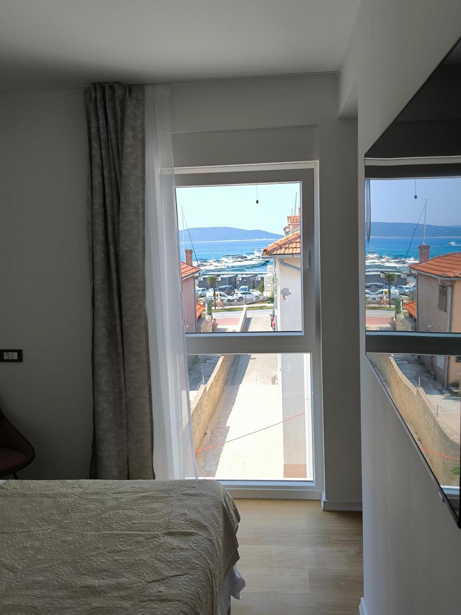 Luxury Apartments Marina View Водице Экстерьер фото