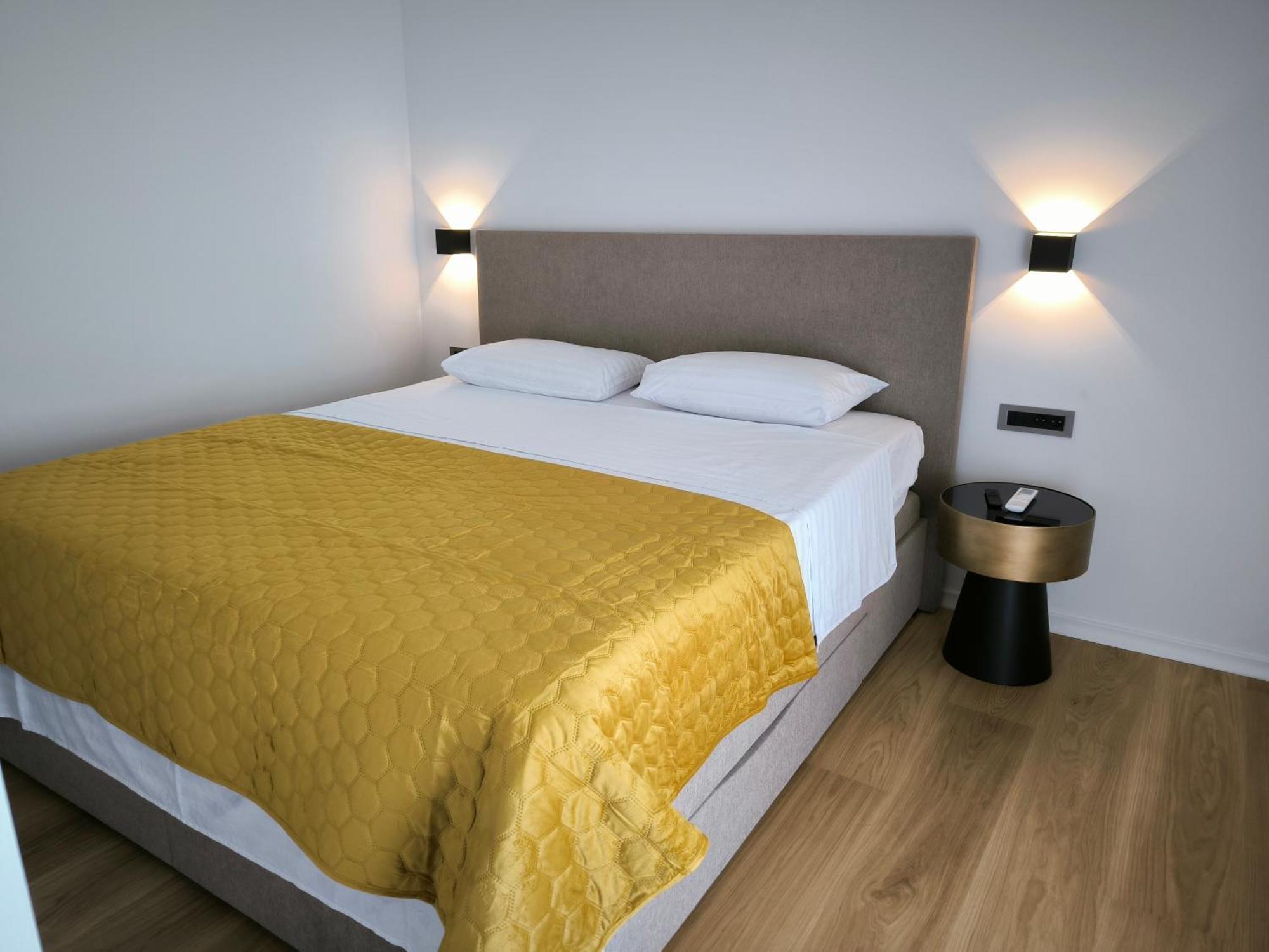 Luxury Apartments Marina View Водице Экстерьер фото